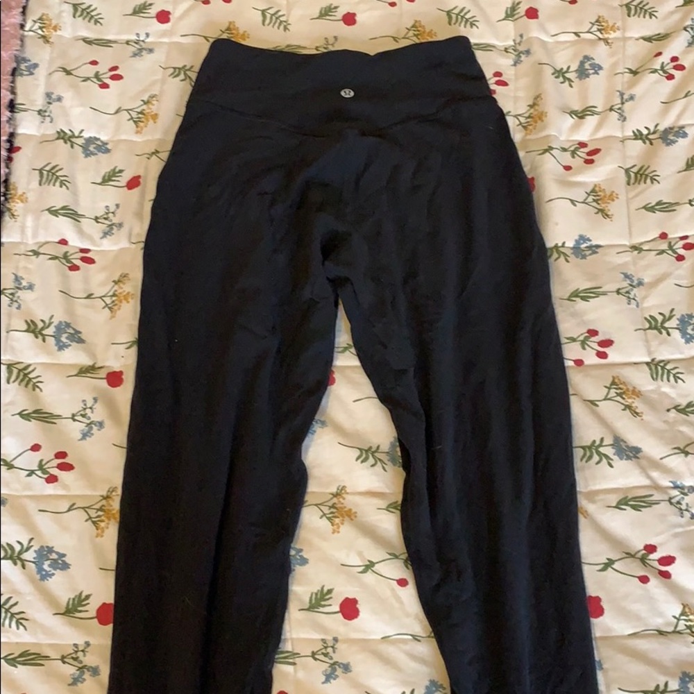 Lululemon black joggers/leggings